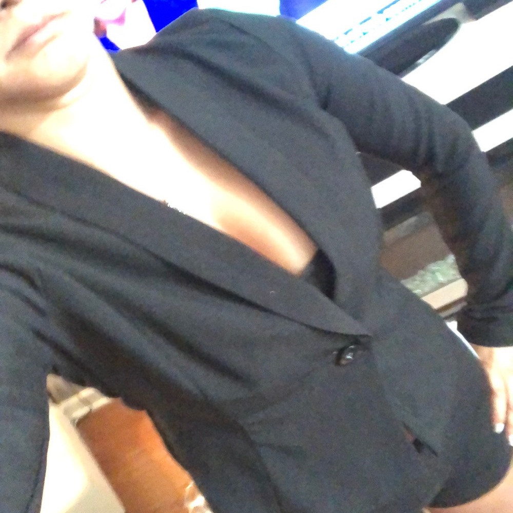 2Bebe Jacket - Picture 2 of 7